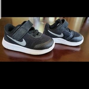 Black Nike Velcro shoes